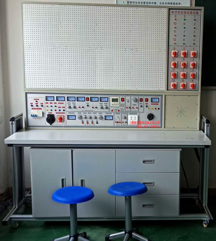這一款是上海振霖教學(xué)設(shè)備公司生產(chǎn)的ZLCB-804型電工電子實驗臺（教師桌）。